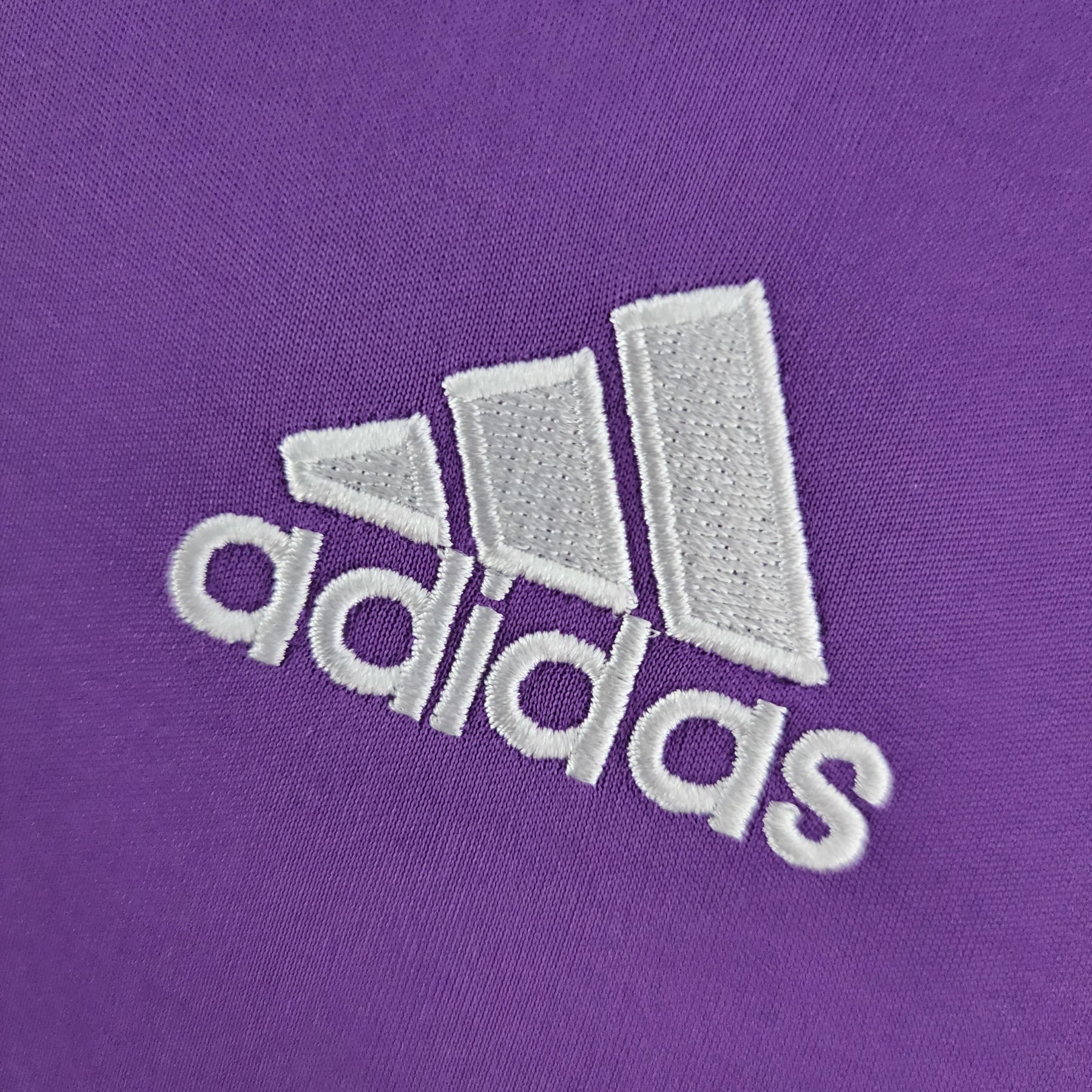 Camisa Retrô Real Madrid 16/17 – Versão Torcedor Away